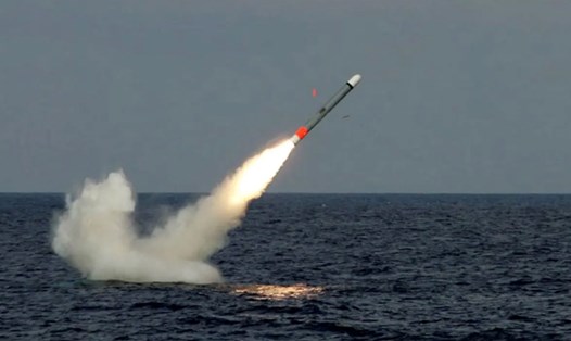 Tên lửa tầm xa Tomahawk. Ảnh:  Raytheon Missiles and Defense