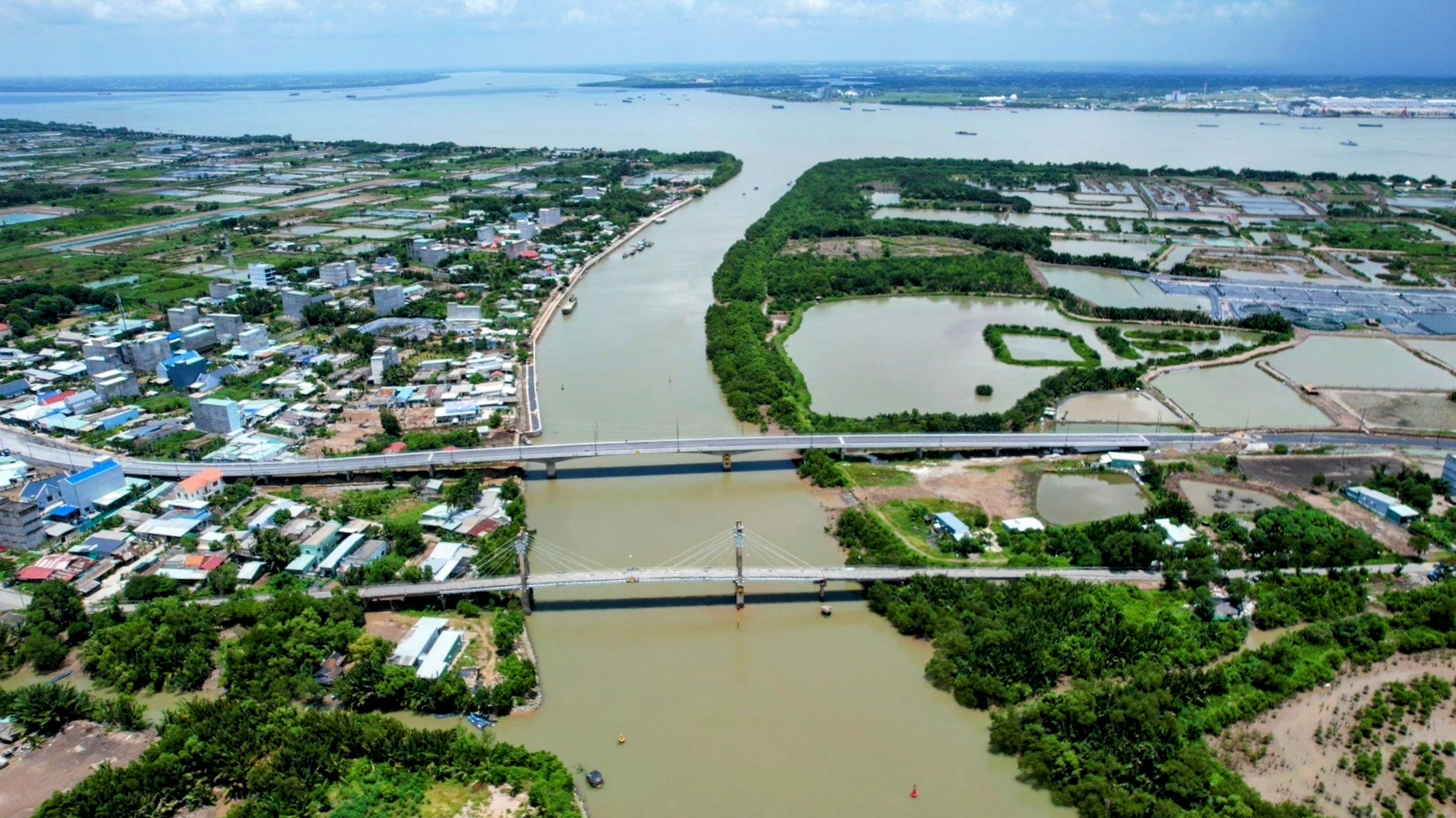  Cầu Vàm Sát 2 sau khi hoàn thành sẽ giúp kết nối xã Lý Nhơn với trung tâm huyện Cần Giờ và trung tâm TPHCM, đáp ứng nhu cầu giao thông ngày càng tăng của khu vực, khai thác tiềm năng du lịch, thúc đẩy và phát triển kinh tế, xã hội của huyện đảo Cần Giờ. Bên cạnh đó, sau khi cầu Vàm Sát 2 đi vào hoạt động, cầu Vàm Sát 1 vẫn tiếp tục hoạt động song song để thêm lựa chọn đi lại cho người dân.