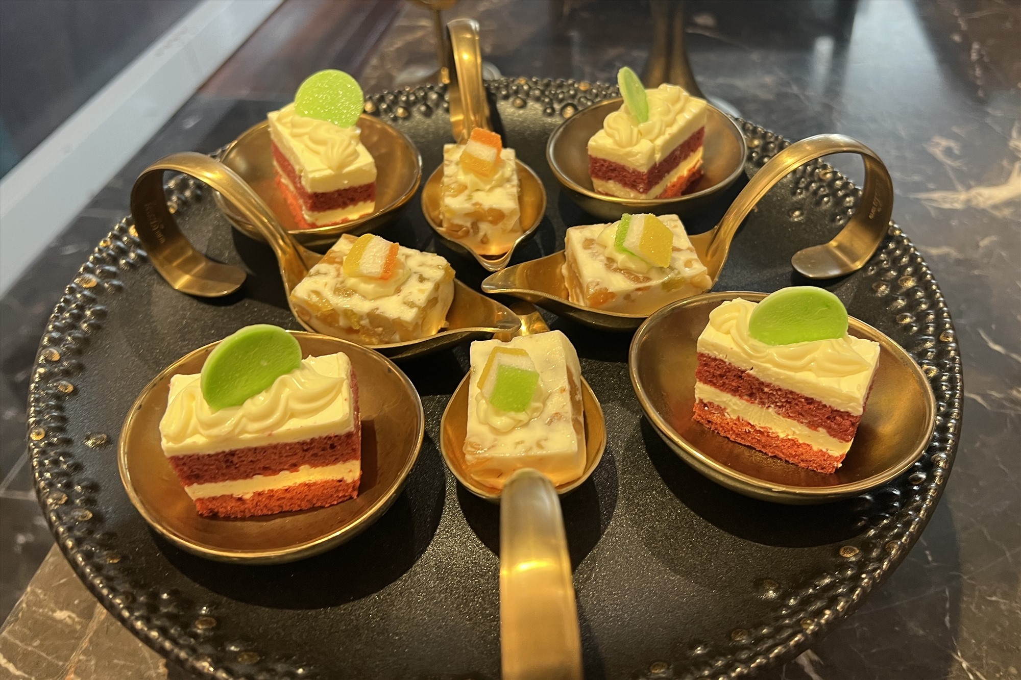 Bệnh nhân tiểu đường nên tránh ăn các loại bánh kẹo ngọt (ảnh minh hoạ). Ảnh: Kiều Vũ