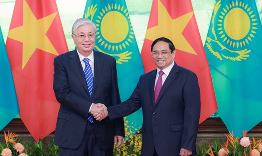 Thủ tướng Chính phủ Phạm Minh Chính tiếp Tổng thống Cộng hòa Kazakhstan Kassym-Jomart Tokayev. Ảnh: TTXVN 