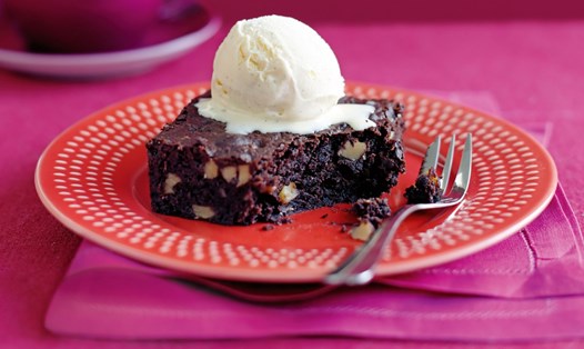 Bánh Brownie hạt điều là sự lựa chọn hoàn hảo cho món tráng miệng. Ảnh: Pixabay