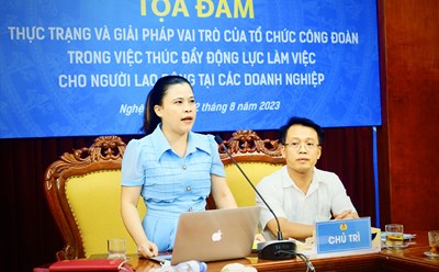 Ông Nguyễn Chí Công – Phó Chủ tịch LĐLĐ tỉnh Nghệ An và TS Lê Thị Thuý Ngà – Phó Trưởng khoa công tác xã hội Trường Đại học Công đoàn đồng chủ trì buổi tọa đàm. Ảnh: Quỳnh Trang