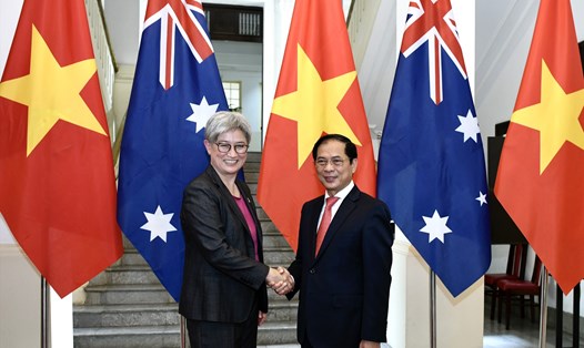 Bộ trưởng Ngoại giao Bùi Thanh Sơn và Bộ trưởng Ngoại giao Australia Penny Wong. Ảnh: Hải Nguyễn