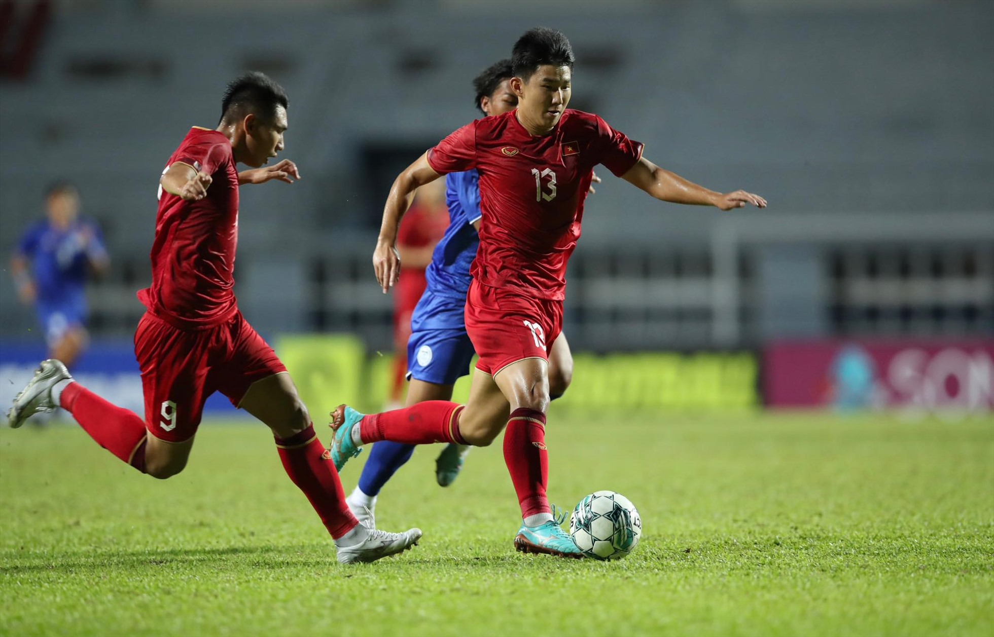U23 Việt Nam có thế trận áp đảo trước U23 Philippines. Ảnh: Lâm Thoả
