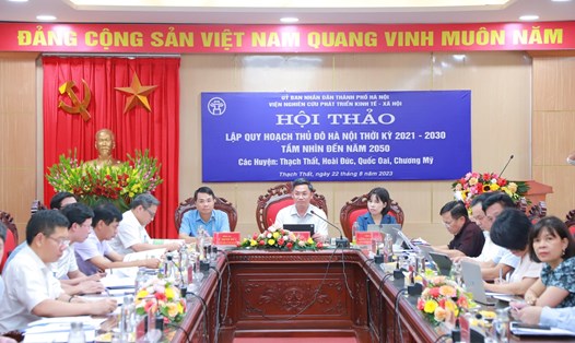 Phó Chủ tịch UBND Thành phố Hà Nội Hà Minh Hải chủ trì hội thảo. Ảnh: Hanoi.gov