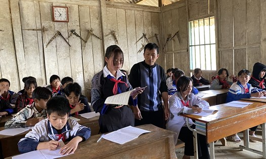 Tỉnh vùng cao Yên Bái hiện còn thiếu hơn 2.000 giáo viên, đây là bài toán nan giải khi mà năm học mới sắp bắt đầu. Ảnh: Bảo Nguyên