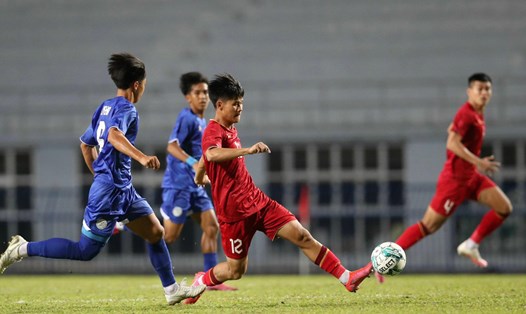 U23 Việt Nam (đỏ) giành ngôi nhất bảng C giải U23 Đông Nam Á 2023. Ảnh: Lâm Thoả