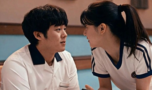 Khán giả mong cặp “gà bông” Hui Soo - Bong Seok của phim “Moving” có kết viên mãn. Ảnh: Nhà sản xuất 
