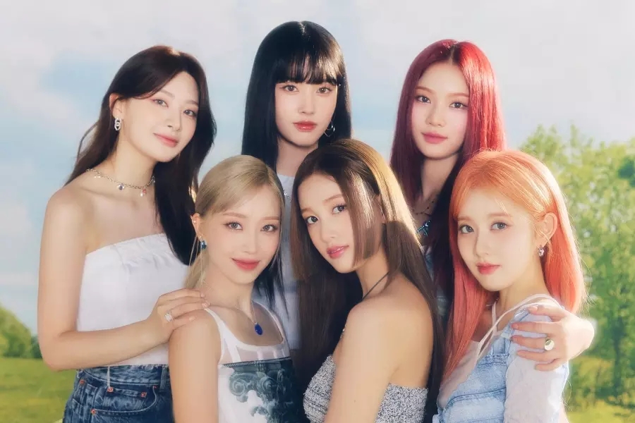 Mini album mới của StayC lập kỉ lục về doanh số. Ảnh: High-up