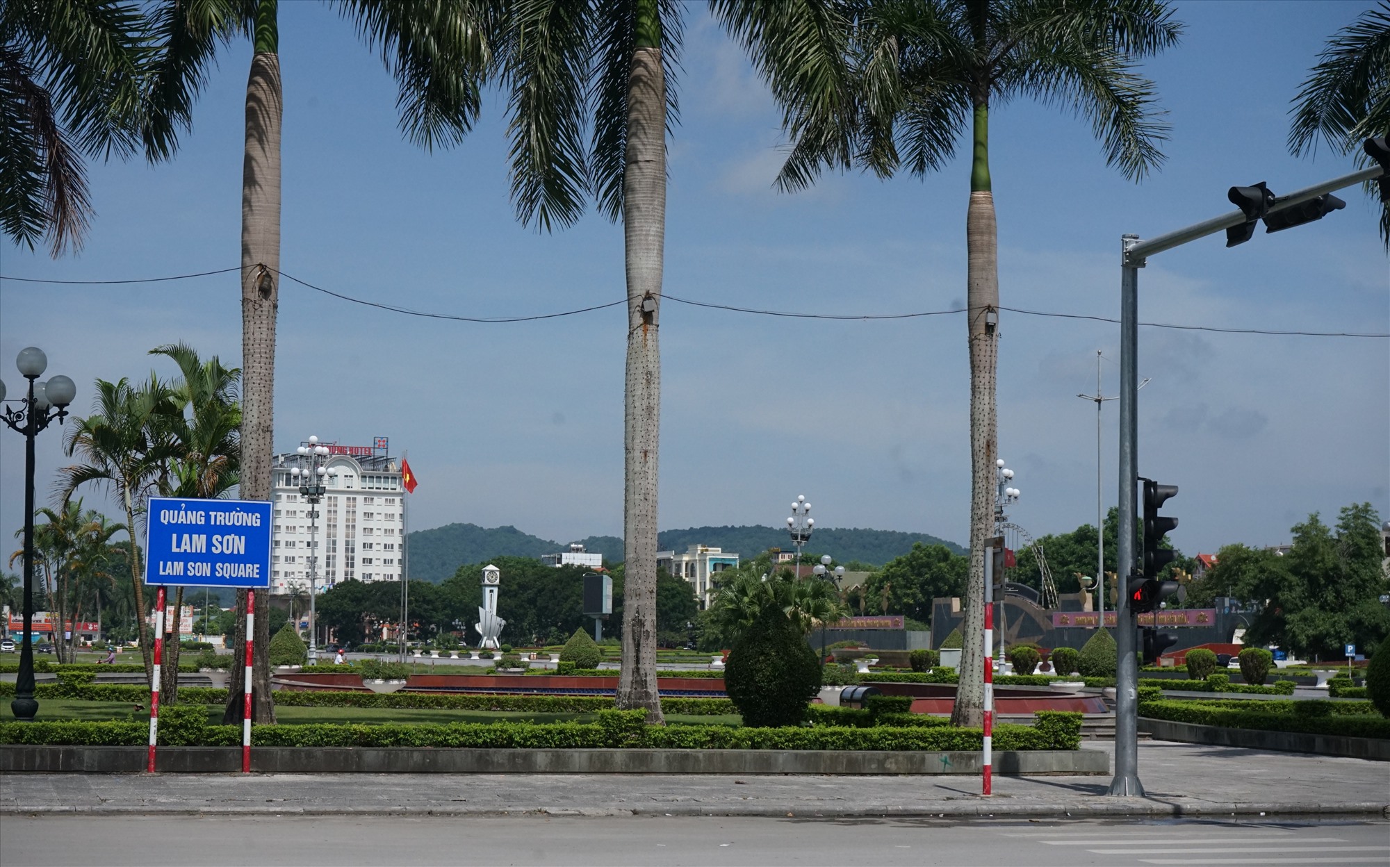 Dự án trên cũng nằm gần ngay quảng trường Lam Sơn, TP.Thanh Hóa. Ảnh: Quách Du