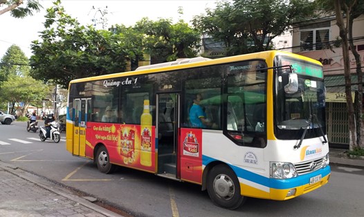 Xe buýt Đà Nẵng hoạt động cầm chừng do doanh nghiệp nợ lương người lao động. Ảnh: Thùy Trang