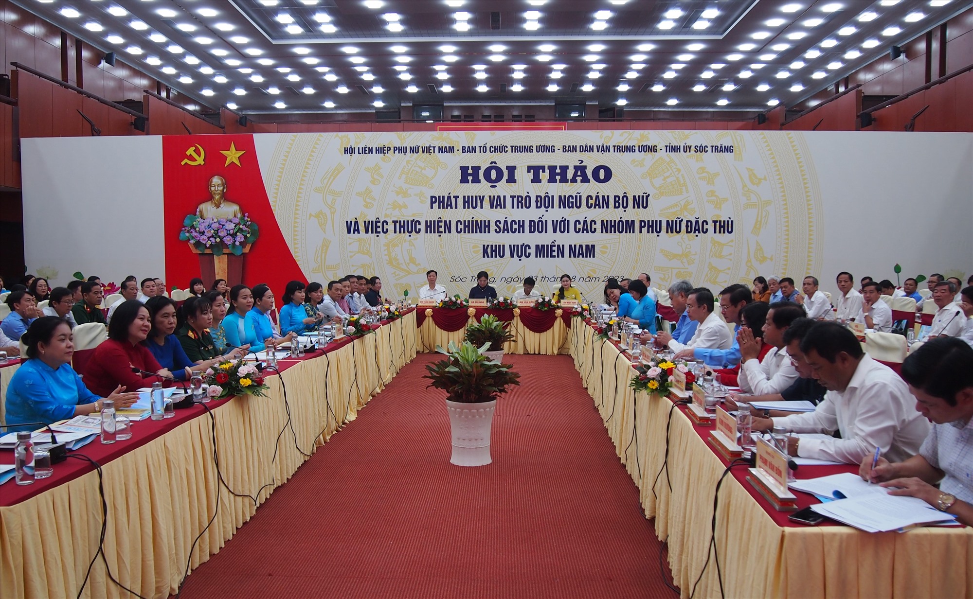 Hội thảo phát huy vai trò đội ngũ cán bộ nữ và thực hiện chính sách đối với các nhóm phụ nữ đặc thù khu vực miền Nam. Ảnh: Phương Anh