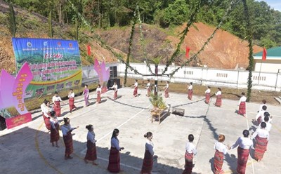 Phần hội tại ngày hội Tết "Lấp lỗ" ở bản Rào Tre (xã Hương Liên, huyện Hương Khê, Hà Tĩnh). Ảnh: TTXVN