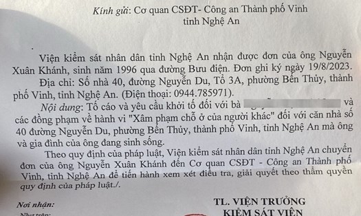 Căn nhà 40 Nguyễn Du, TP Vinh hiện bị khóa, các thành viên trong gia đình ông Nam không thể vào. Ảnh: Hải Đăng