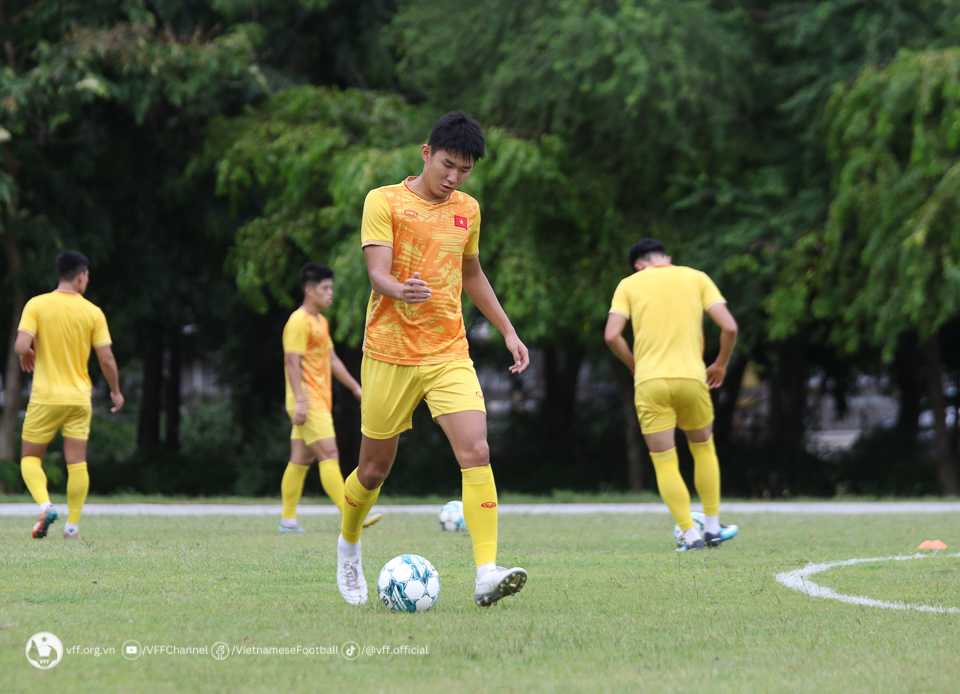 Tiền vệ Đăng Dương (sinh năm 2005) thể hiện rất nhiều nỗ lực tại giải U23 Đông Nam Á 2023. Ảnh: VFF