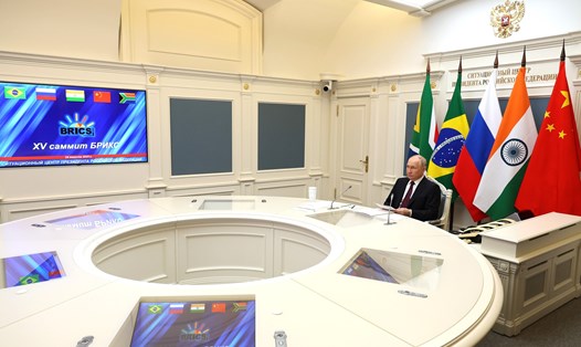 Tổng thống Nga Vladimir Putin phát biểu trực tuyến tại hội nghị thượng đỉnh BRICS ngày 24.8. Ảnh: Điện Kremlin