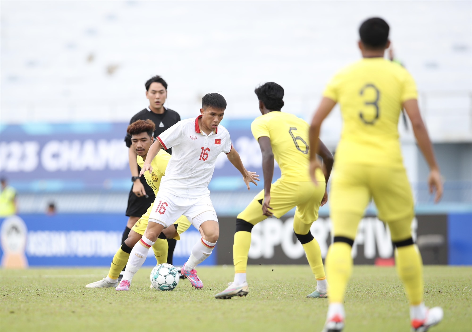 U23 Việt Nam chạm trán U23 Malaysia ở trận bán kết giải U23 Đông Nam Á 2023.