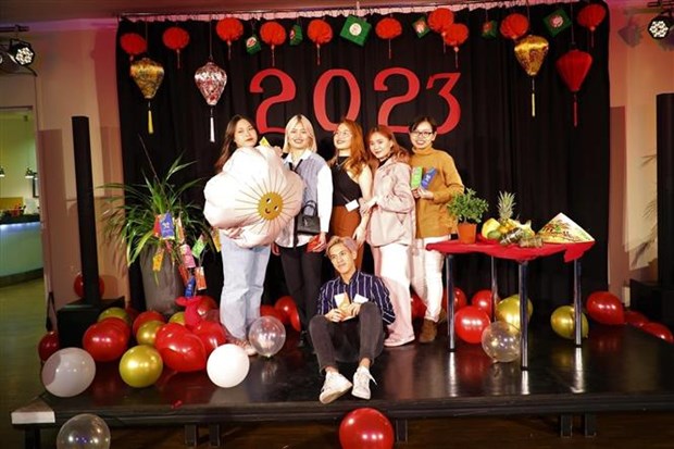 Sinh viên Việt Nam trong không gian "Berliner Tet", tối 27.1.2023, tại Cộng hòa Liên bang Đức. Ảnh minh họa: TTXVN