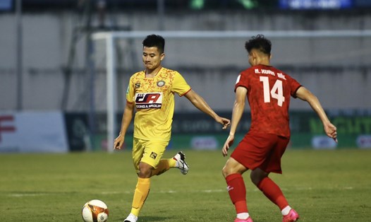 Tiền vệ Lê Phạm Thành Long chia tay câu lạc bộ Thanh Hoá, gia nhập Nam Định mùa sau. Ảnh: Thanh Hoá FC