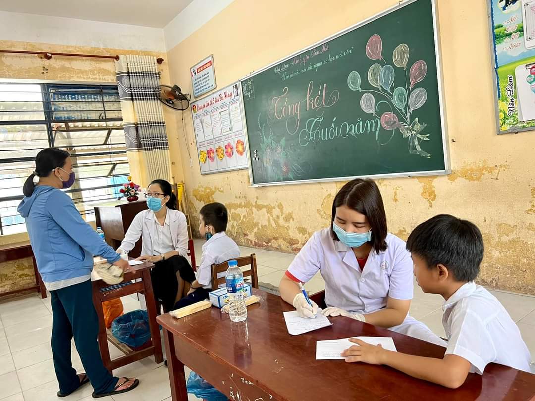 Các chương trình khám bệnh của Hội Thầy thuốc trẻ TP Đà Nẵng. Ảnh: Nguyễn Linh