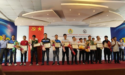 Các thi sinh đạt giải trong Hội thi Bàn tay vàng năm 2023. Ảnh: Huỳnh Phương
