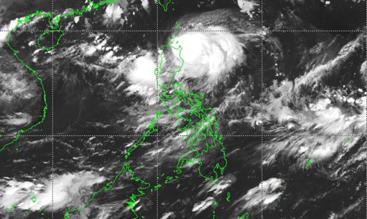 Bão Saola đang mạnh lên nhanh chóng và dự kiến thành siêu bão gần Philippines. Ảnh: Himawari