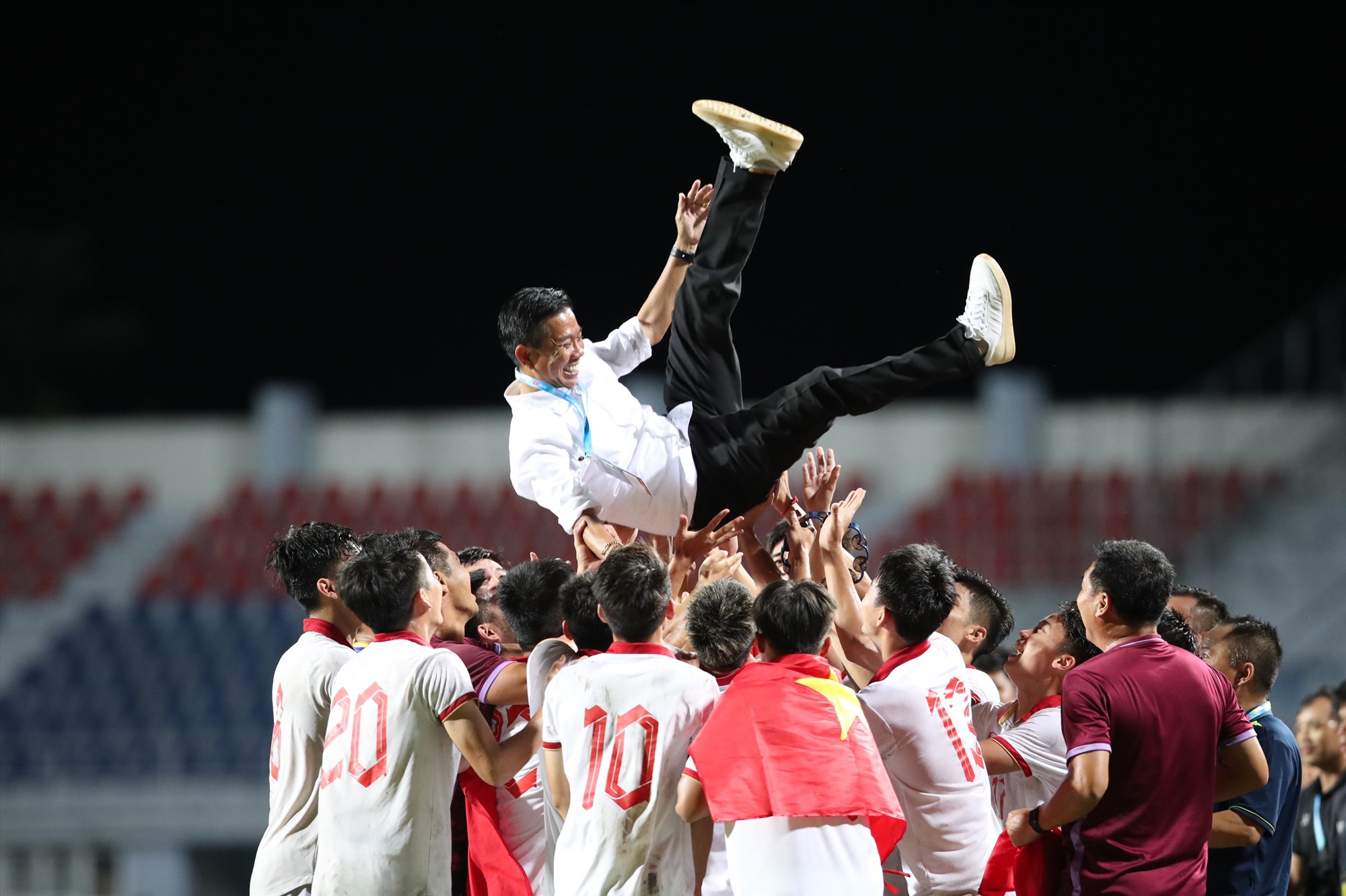 Chiến thắng nghẹt thở 6-5 trên chấm luân lưu trước U23 Indonesia giúp U23 Việt Nam bảo vệ thành công chức vô địch giải U23 Đông Nam Á 2023.