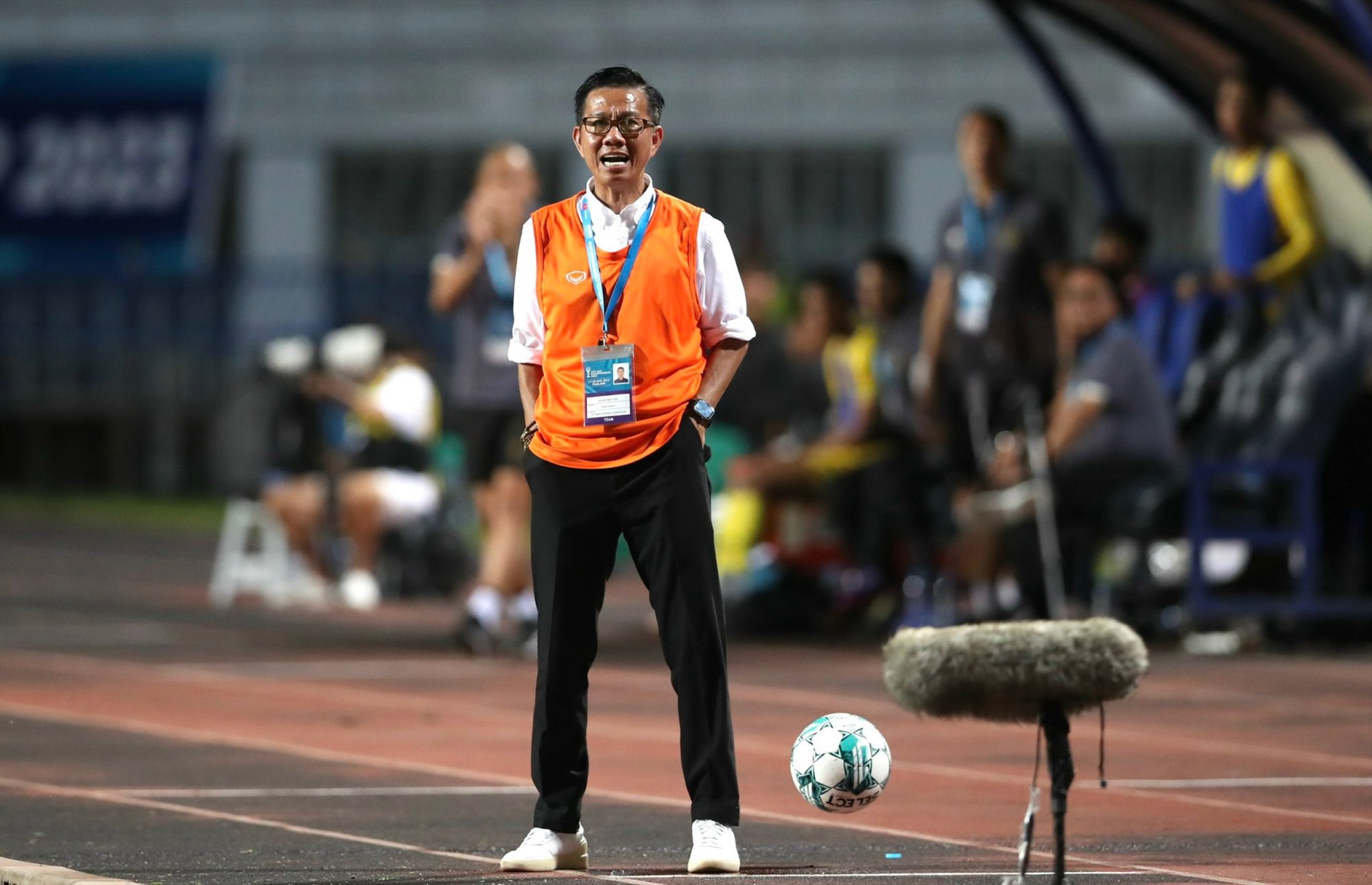 Huấn luyện viên Hoàng Anh Tuấn có gần 10 năm gắn bó với bóng đá trẻ Việt Nam. Ảnh: Lâm Thoả