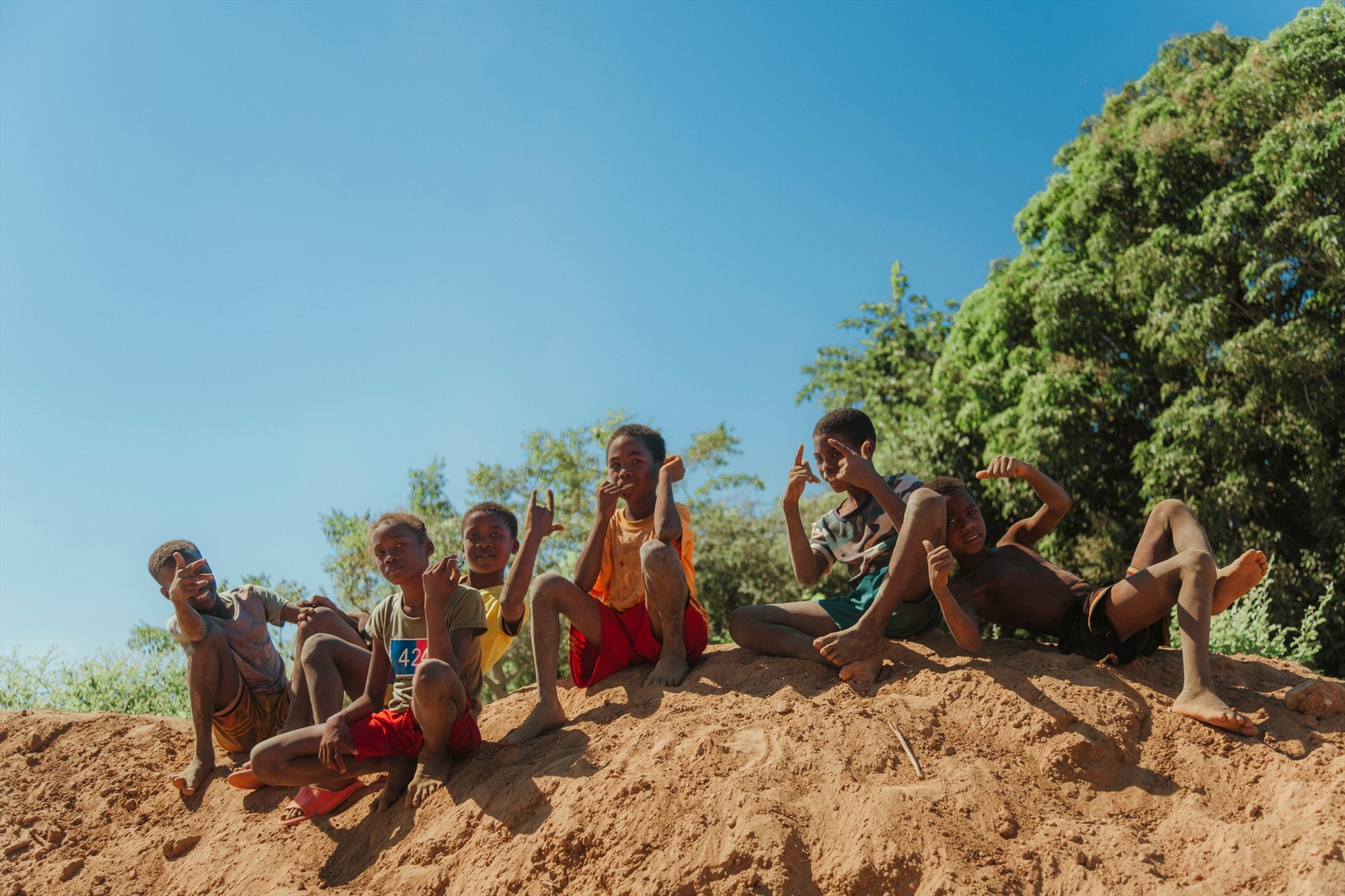 Những đứa trẻ ở Madagascar. Ảnh: Nhân vật cung cấp