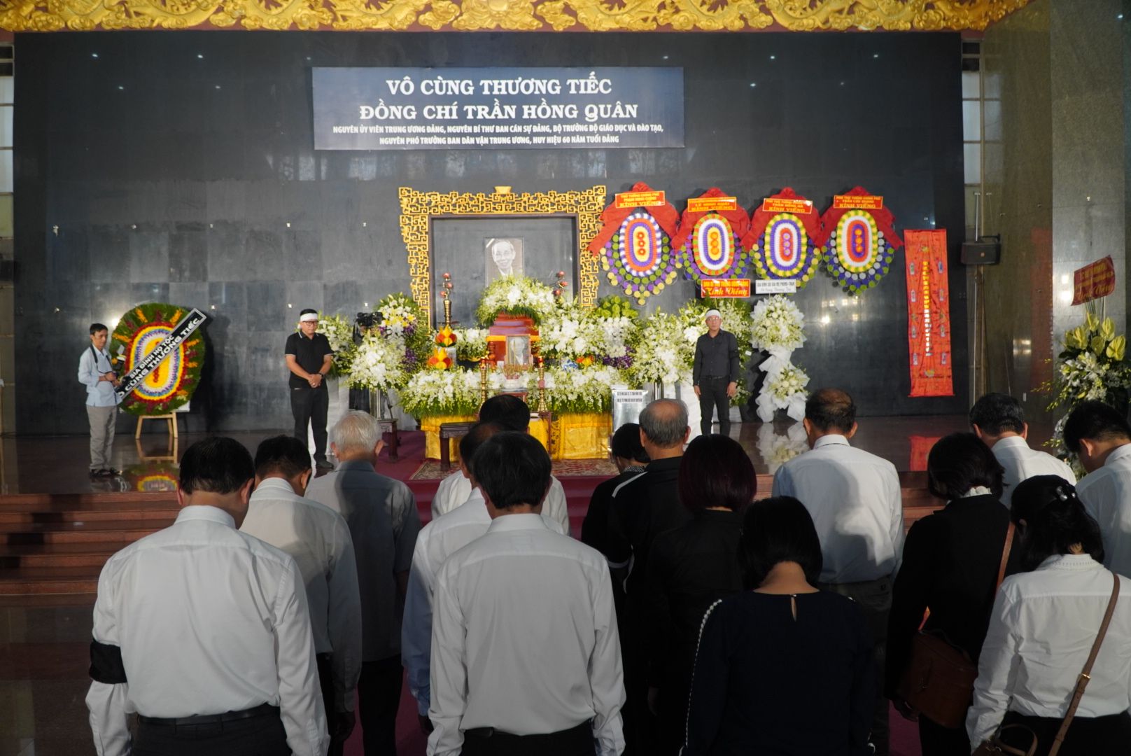 Trưa ngày 27.8, tại Nhà tang lễ quốc gia phía Nam (số 5, Phạm Ngũ Lão, phường 3, quận Gò Vấp) đã diễn ra lễ viếng GS.TS Trần Hồng Quân 