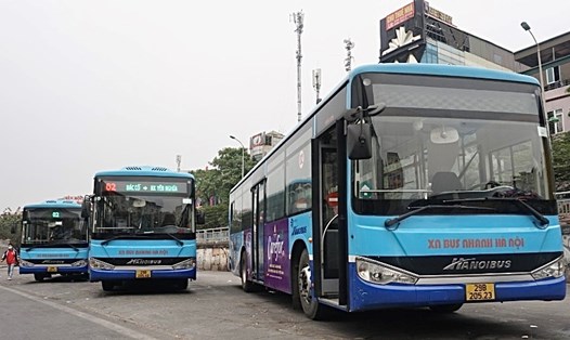 Transerco tăng cường 50 lượt xe buýt phục vụ người dân trong kỳ nghỉ lễ. Ảnh: Vĩnh Hoàng