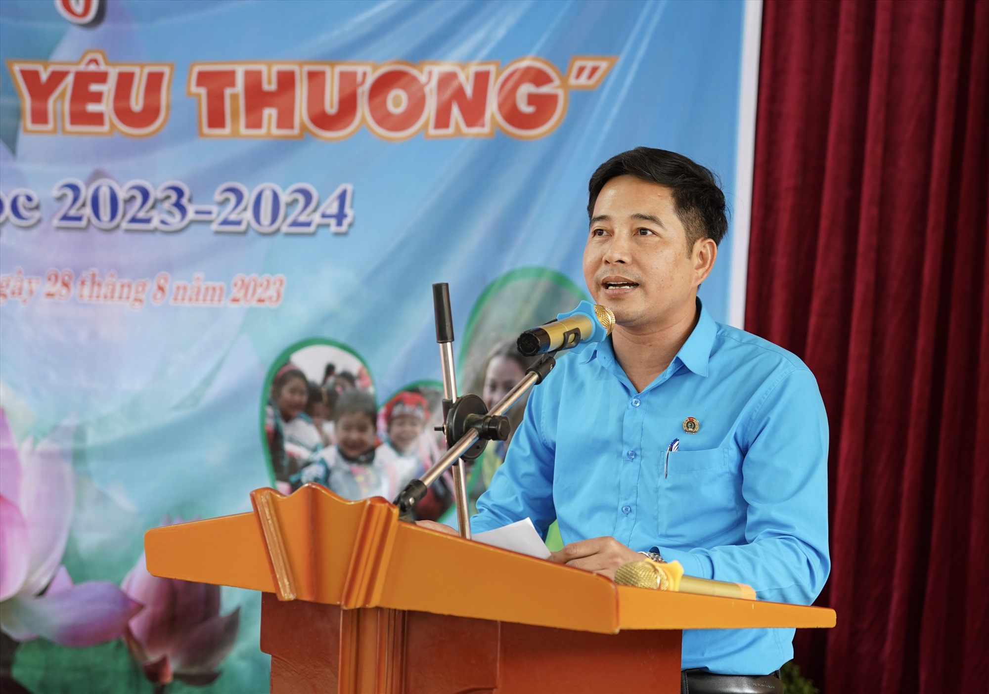 Ông Đặng Văn Hải – Chủ tịch Công đoàn ngành giáo dục phát biểu tại chương trình. Ảnh: Quỳnh Trang