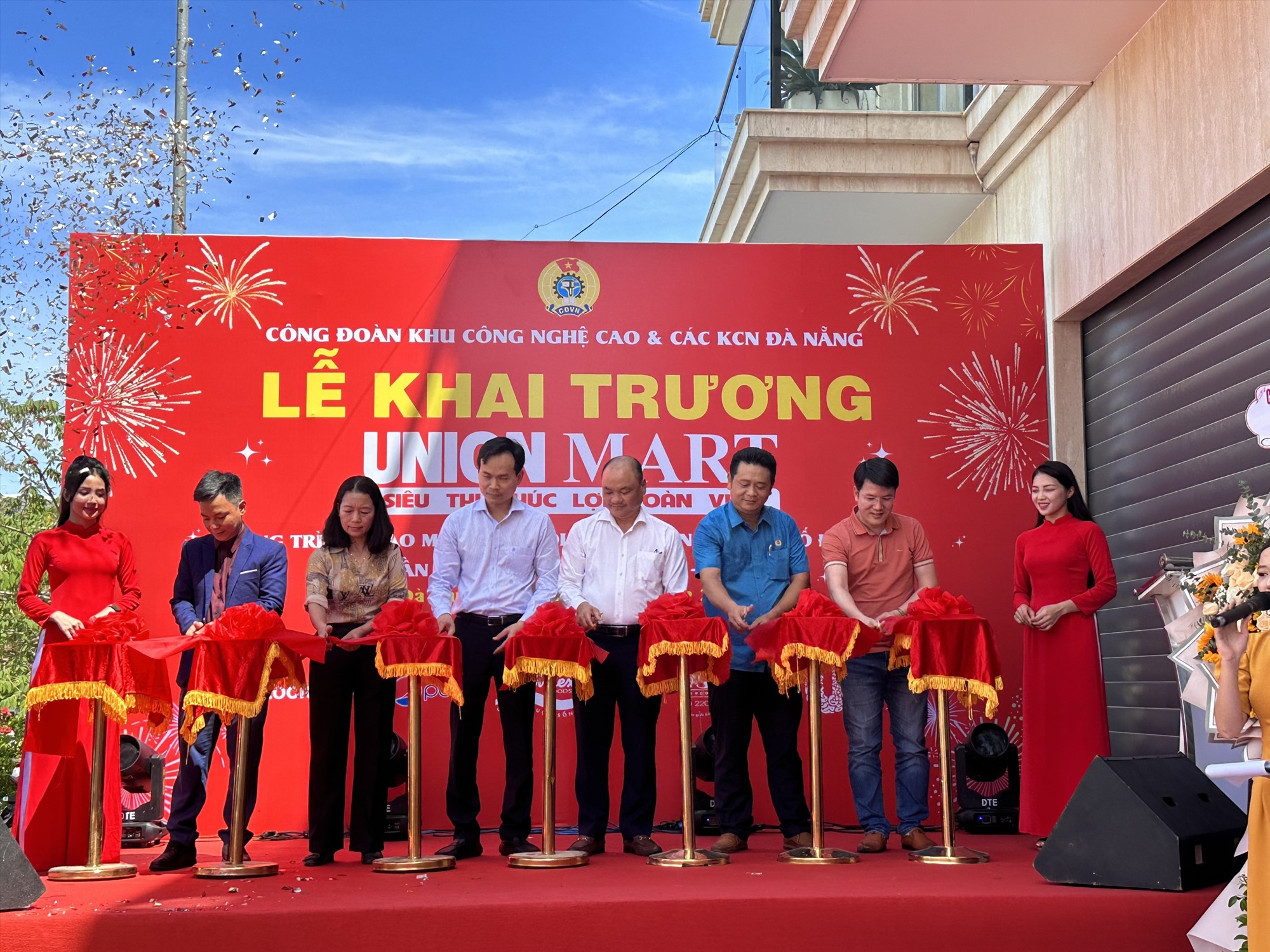 Lễ khai trương siêu thị “Phúc lợi đoàn viên - Union Mart” tại Đà Nẵng. Ảnh: Nguyễn Linh