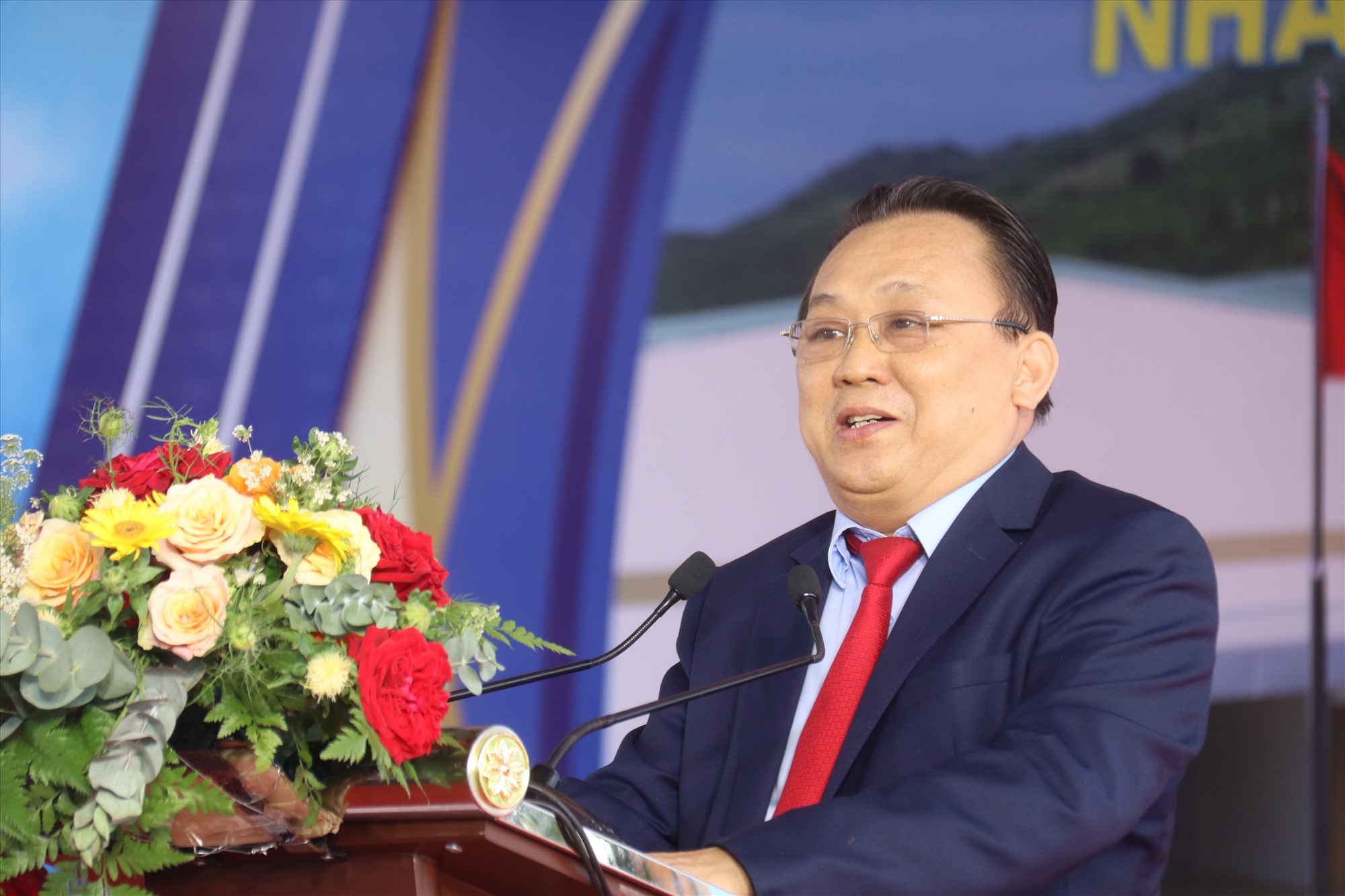 Ông Lê Hữu Hoàng - Phó Chủ tịch thường trực UBND tỉnh Khánh Hòa phát biểu tại lễ khánh thành nhà máy lớn nhất Cụm Công nghiệp Trảng É. Ảnh: Phương Linh