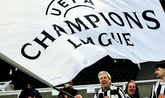 Newcastle có lần đầu tiên trở lại Champions League kể từ năm 2002.  Ảnh: AFP