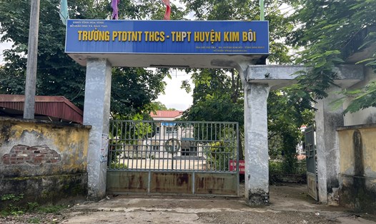 Trường Phổ thông DTNT THCS&THPT huyện Kim Bôi. Ảnh: Minh Chuyên
