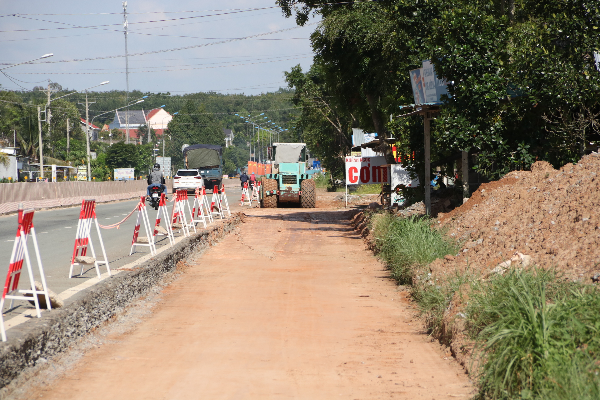 Năm 2016, tỉnh Bình Dương tiếp tục chi 1.400 tỉ đồng để thực hiện nâng cấp tuyến đường nay lên 4 làn xe chạy.