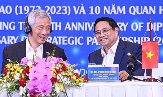 Thủ tướng Phạm Minh Chính và Thủ tướng Singapore Lý Hiển Long. Ảnh: Hải Nguyễn