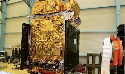 Tàu vũ trụ nghiên cứu mặt trời Aditya-L1 của Ấn Độ, được chế tạo tại Trung tâm vệ tinh U R Rao, đã đến Trung tâm vũ trụ Satish Dhawan trước kế hoạch phóng vào đầu tháng 9.2023. Ảnh: ISRO