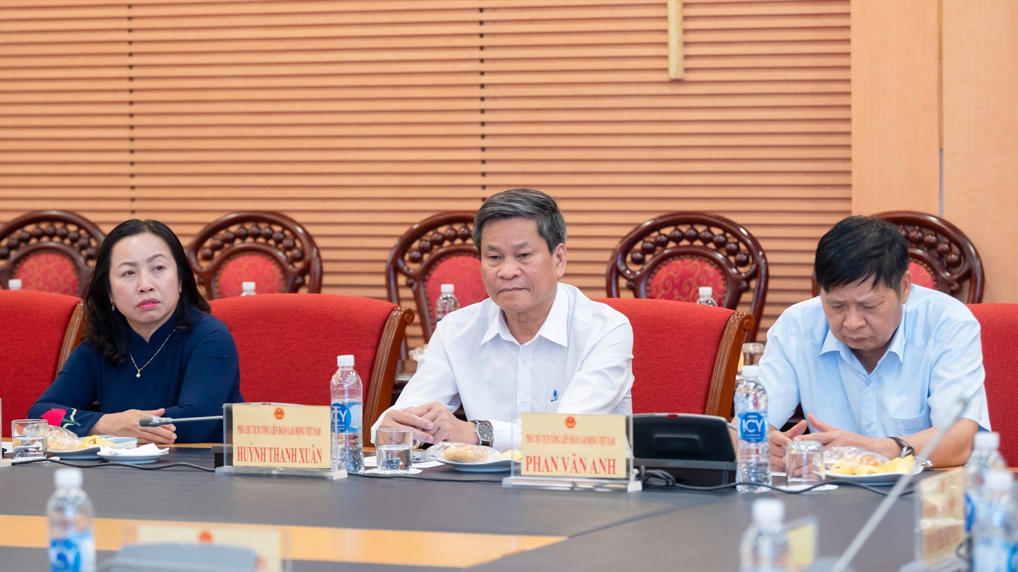 Các đại biểu Tổng Liên đoàn Lao động Việt Nam. Ảnh: Phạm Đông