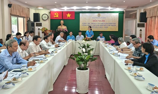 Các đại biểu tham gia góp ý dự thảo văn kiện Đại hội XII Công đoàn TP Hồ Chí Minh, nhiệm kỳ 2023 - 2028. Ảnh: Nam Dương