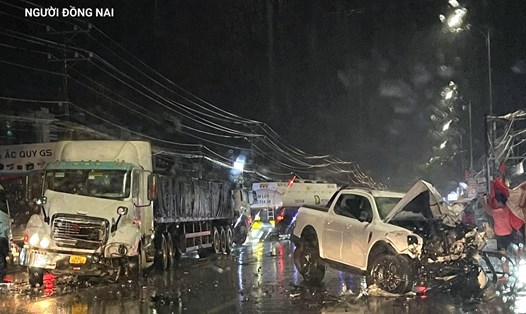 Hiện trường vụ tai nạn xảy ra trên quốc lộ 20. Ảnh: Hà Nguyễn Thanh.