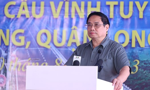 Thủ tướng Phạm Minh Chính phát biểu tại lễ khánh thành cầu Vĩnh Tuy giai đoạn 2. Ảnh: Hải Nguyễn
