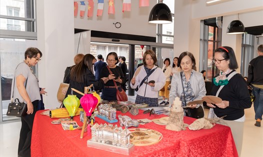 Hội An quảng bá du lịch tại Pháp. Ảnh: Ban tổ chức