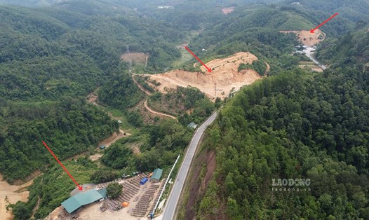 Nhiều diện tích đất đồi tại huyện Hoà An (Cao Bằng) đang bị cày xới, san gạt nghiêm trọng. Ảnh: Tân Văn.