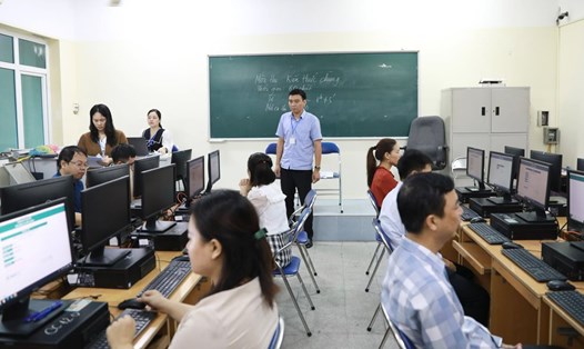 Các thí sinh tham dự kỳ thi tuyển dụng công chức, viên chức Hà Nội năm 2023. Ảnh: Hanoi.gov