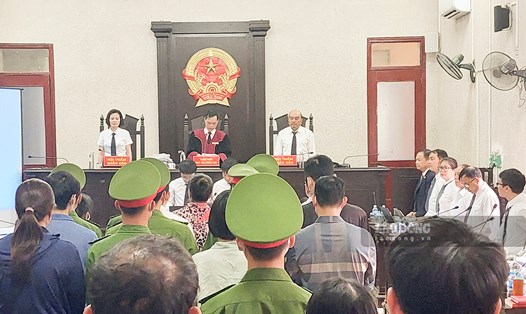8/9 bị cáo trong vụ án Sân bay Điện Biên đã thừa nhận sai phạm. Ảnh: Thanh Bình