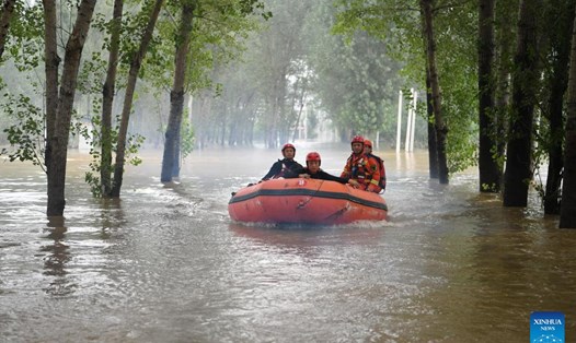 Lũ lụt ở tỉnh Hà Bắc, phía bắc Trung Quốc. Ảnh: Xinhua