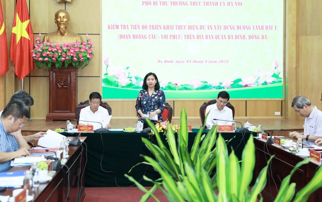Phó Bí thư Thường trực Thành ủy Nguyễn Thị Tuyến phát biểu kết luận cuộc kiểm tra. Ảnh: VGP