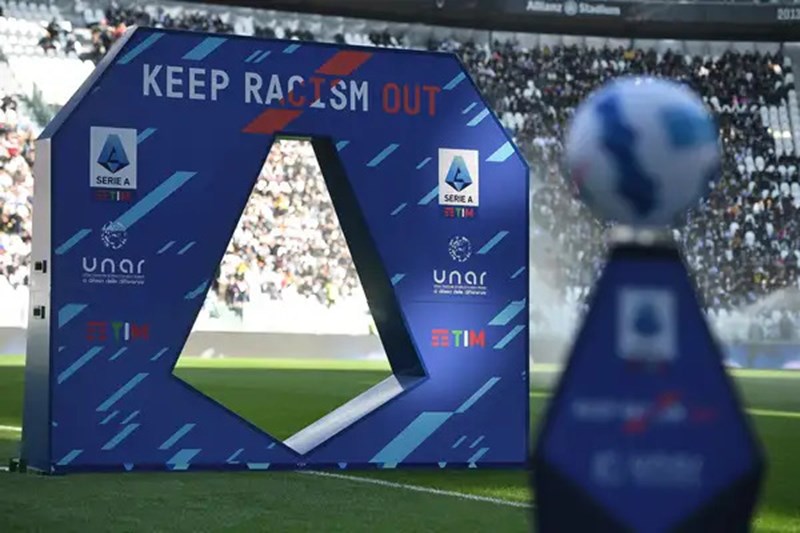 Bóng đá Italia lỗ nặng